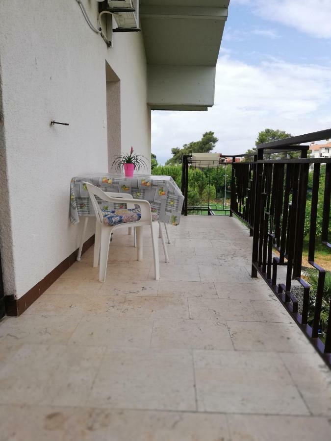 Apartment Marina Malinska Exterior photo