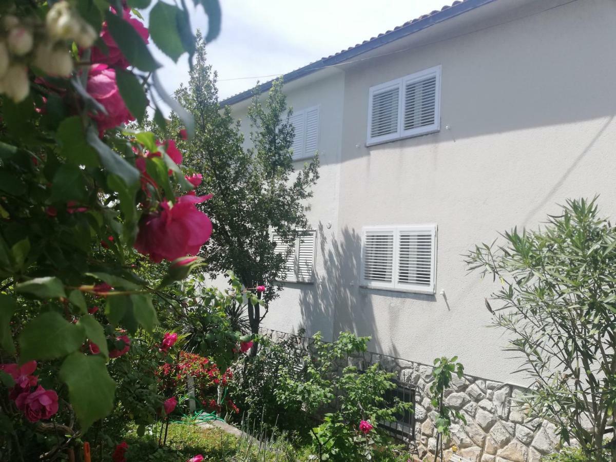 Apartment Marina Malinska Exterior photo